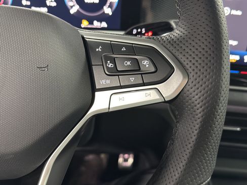 New 2026 Volkswagen Tiguan SE R-Line AWD/4WD image 22