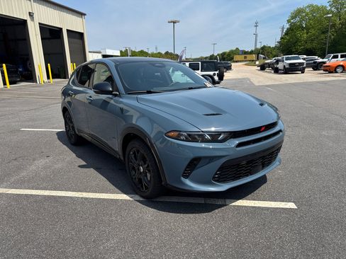 Used 2025 Dodge Hornet R/T w/ R/T Plus Package image 3