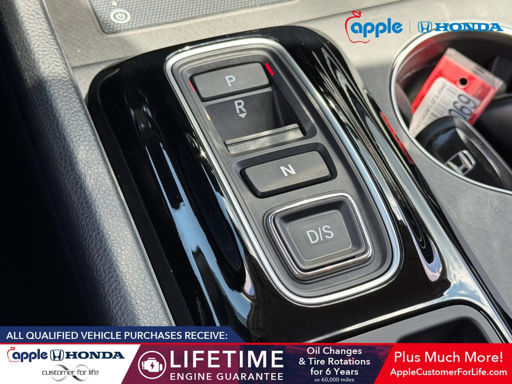 Used 2025 Honda Pilot EX-L image 16
