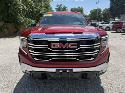 Used 2022 GMC Sierra 1500 SLT w/ SLT Premium Package AWD/4WD image 8