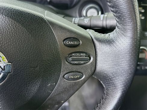 Used 2013 Nissan Altima 2.5 S w/ Premium Pkg image 21