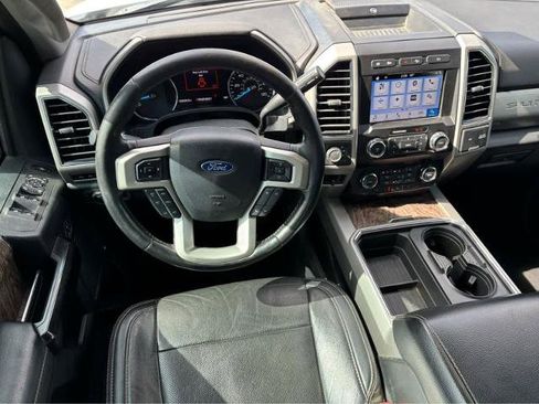 Used 2019 Ford F250 Lariat image 17