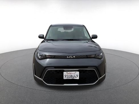 Used 2025 Kia Soul LX w/ LX Technology Package FWD image 4