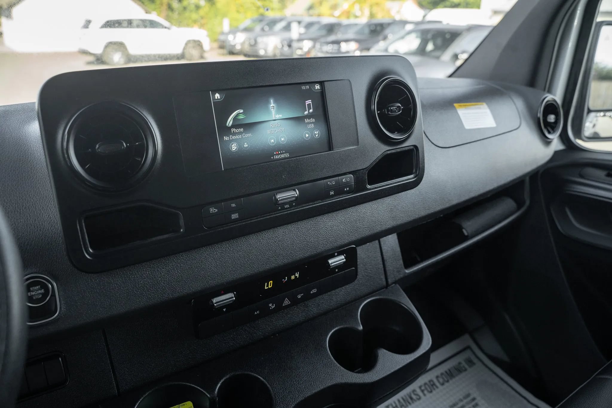 Used 2024 Mercedes-Benz Sprinter 2500 w/ Acoustic Package image 18