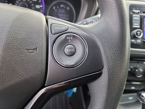 Certified 2020 Honda HR-V LX image 23