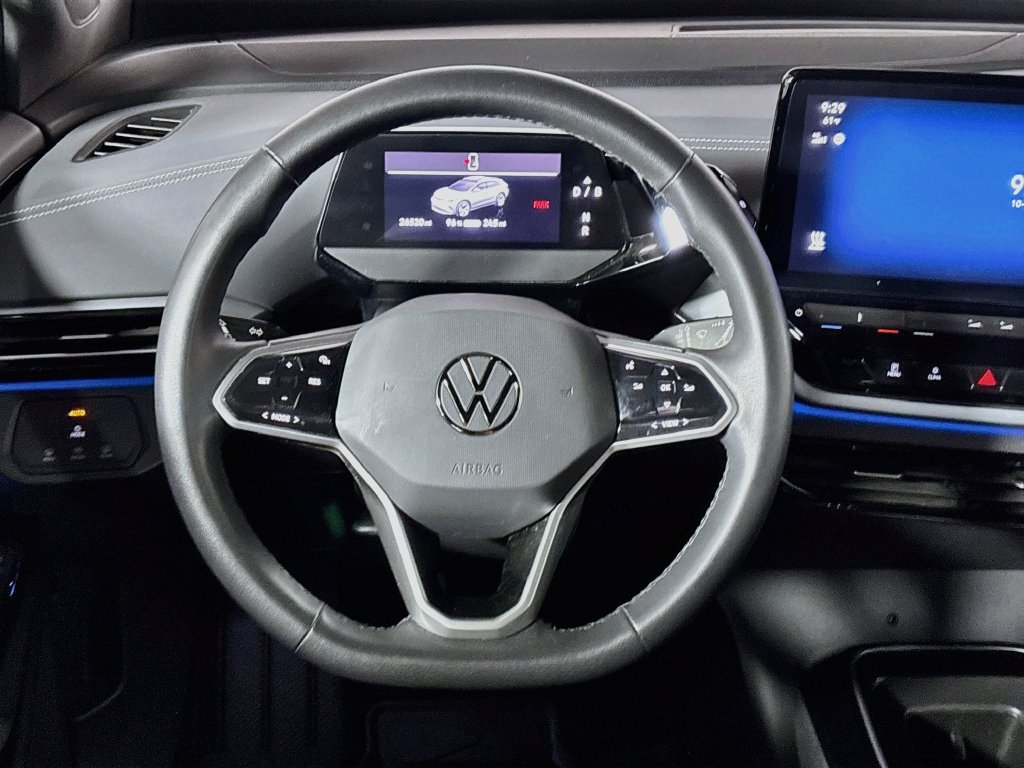 Certified 2023 Volkswagen ID.4 Pro AWD/4WD image 14