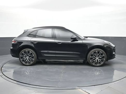Certified 2024 Porsche Macan AWD/4WD image 24