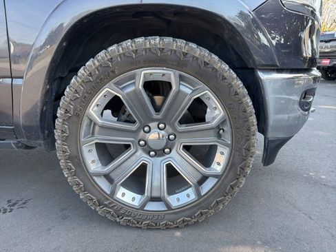 Used 2019 RAM 1500 Limited w/ Advanced Safety Group image 9