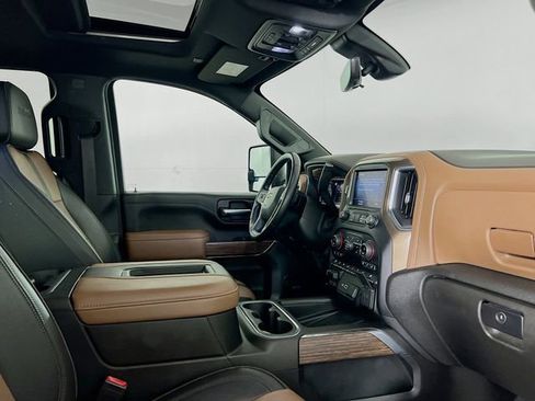 Used 2021 Chevrolet Silverado 3500 High Country AWD/4WD image 9