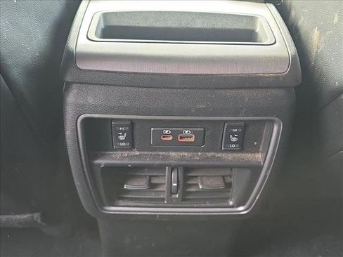 Used 2024 Nissan Murano SL image 16