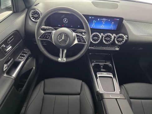 New 2026 Mercedes-Benz GLA 250 image 9