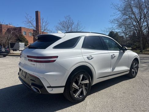 New 2026 Genesis GV70 3.5T Sport Advanced AWD/4WD image 8