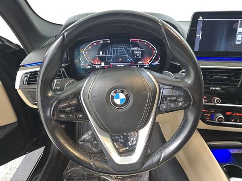 Used 2023 BMW 530i w/ Premium Package RWD image 11
