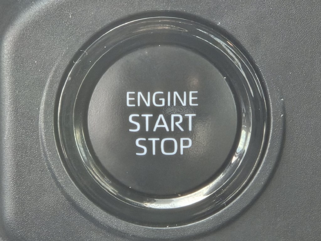 Used 2024 Toyota Tacoma SR5 AWD/4WD image 21