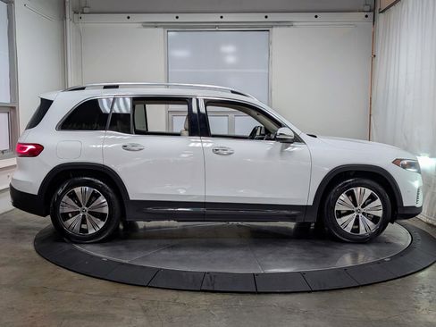 Used 2023 Mercedes-Benz EQB 300 4MATIC w/ Exclusive Package image 10