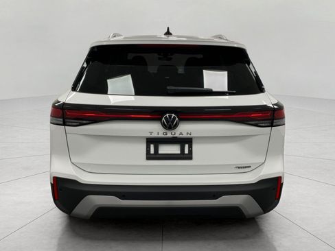 Used 2026 Volkswagen Tiguan S AWD/4WD image 4