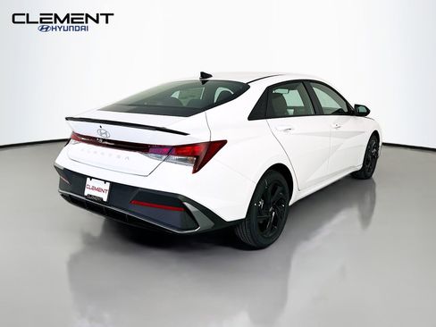 New 2026 Hyundai Elantra Sport FWD image 6