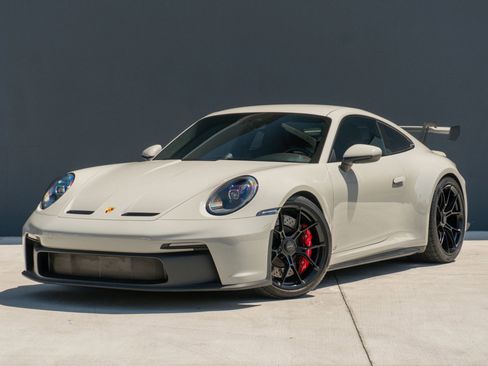 Used 2022 Porsche 911 GT3 RWD image 3