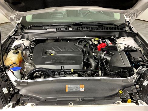 Used 2016 Ford Fusion SE w/ Equipment Group 202A FWD image 29