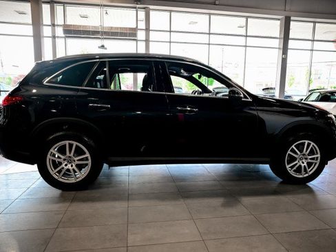 Used 2023 Mercedes-Benz GLC 300 4MATIC image 5