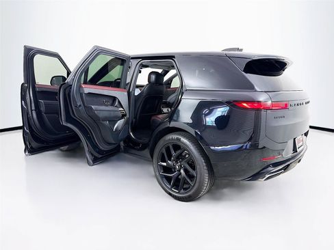 Used 2023 Land Rover Range Rover Sport SE Dynamic AWD/4WD image 43