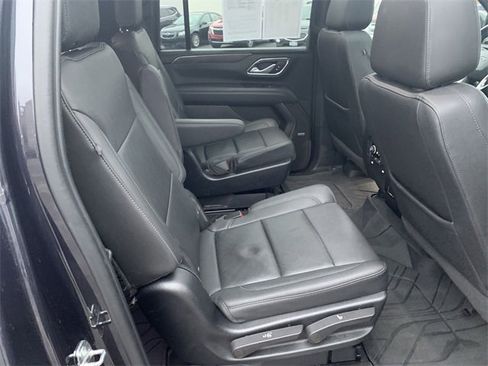 Used 2022 Chevrolet Suburban Z71 w/ Z71 Off-Road Package image 27