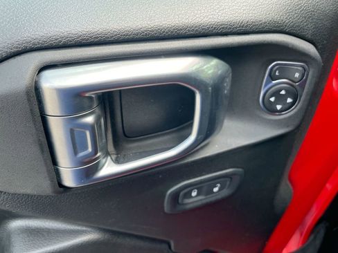 Used 2024 Jeep Wrangler Unlimited Rubicon w/ Convenience Group image 63