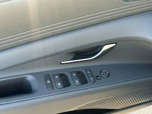 New 2026 Hyundai Elantra Sport image 17