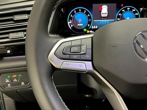 New 2026 Volkswagen Atlas Cross Sport SEL image 17