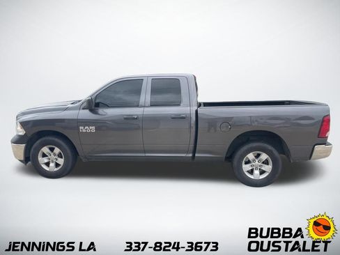 Used 2018 RAM 1500 Tradesman w/ Chrome Appearance Group RWD image 8