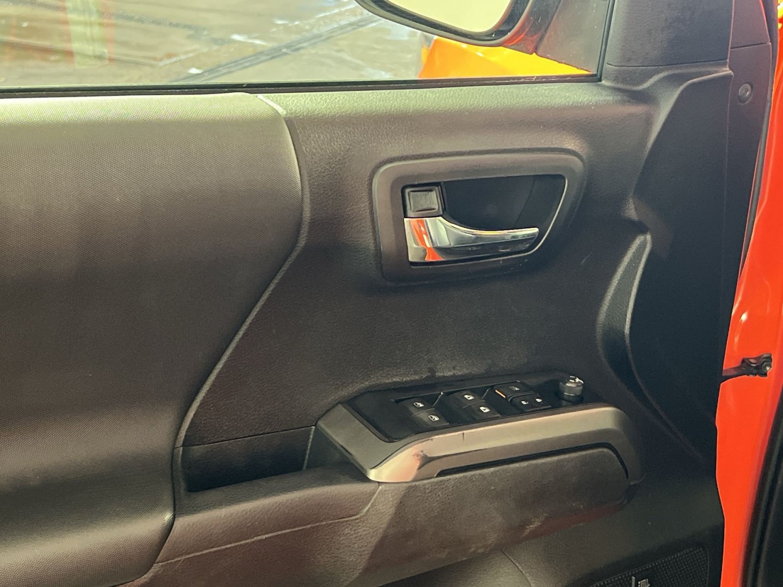 Used 2023 Toyota Tacoma TRD Pro AWD/4WD image 15