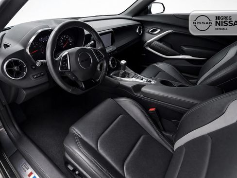 Used 2023 Chevrolet Camaro LT RWD image 3