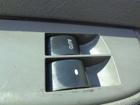 Used 2021 Chevrolet Express 2500 w/ Communications Package RWD image 13