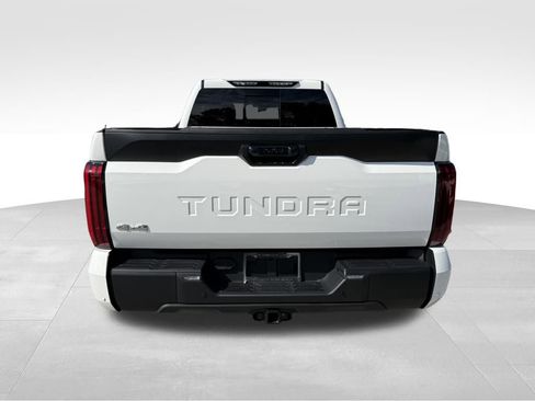 Used 2022 Toyota Tundra SR5 w/ SR5 Premium Package image 7