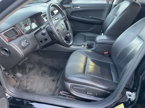 Used 2013 Chevrolet Impala LTZ image 9