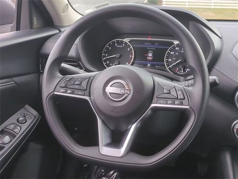 Used 2024 Nissan Sentra SV image 31
