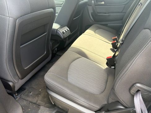 Used 2014 Chevrolet Traverse LT FWD image 12