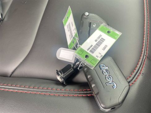 New 2025 Jeep Gladiator Rubicon image 35