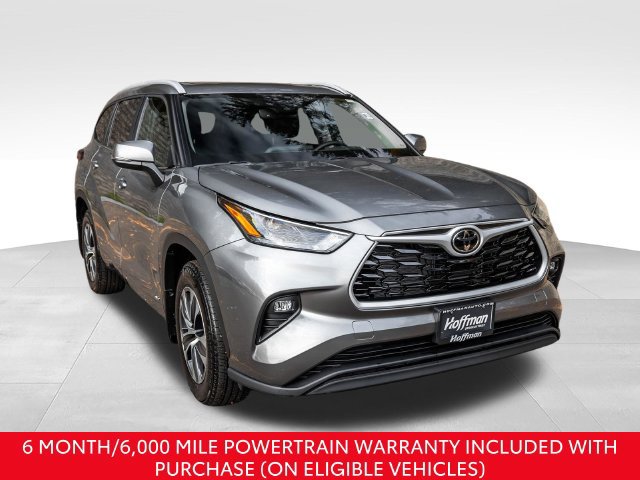 Used 2026 Toyota Highlander XLE AWD/4WD image 2