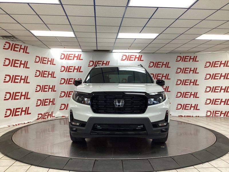 Used 2023 Honda Passport Elite image 2