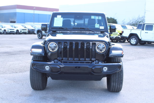Used 2022 Jeep Gladiator Overland AWD/4WD image 2