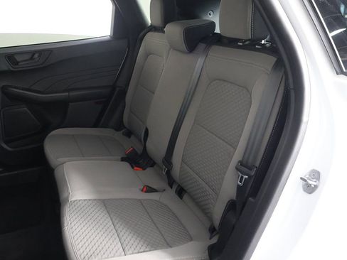 Used 2022 Ford Escape SE image 28