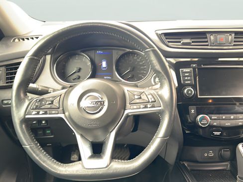 Used 2018 Nissan Rogue SL AWD/4WD image 11