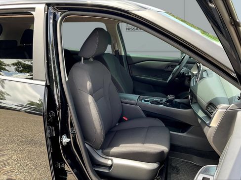 Certified 2025 Nissan Rogue S AWD/4WD image 29