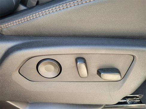 Certified 2025 GMC Sierra 1500 AT4 w/ AT4 Premium Package image 19