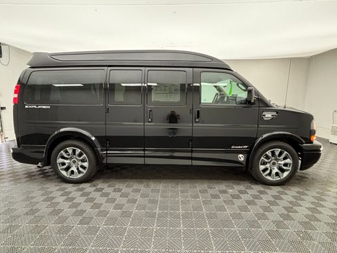 New 2026 GMC Savana 2500 w/ Driver Convenience Package RWD image 6