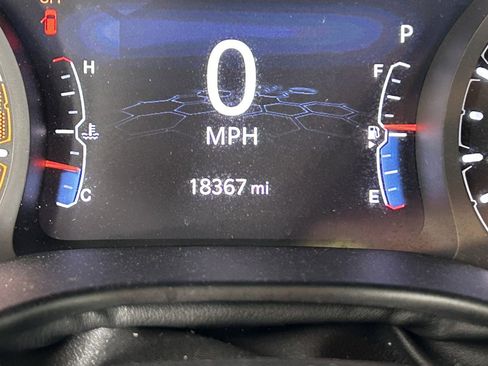 Used 2023 Jeep Compass Latitude AWD/4WD image 17