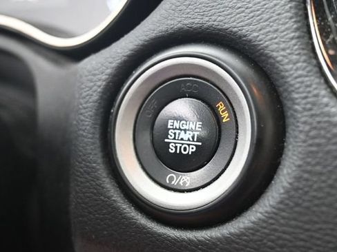 Used 2019 Dodge Durango R/T w/ Technology Group RWD image 25