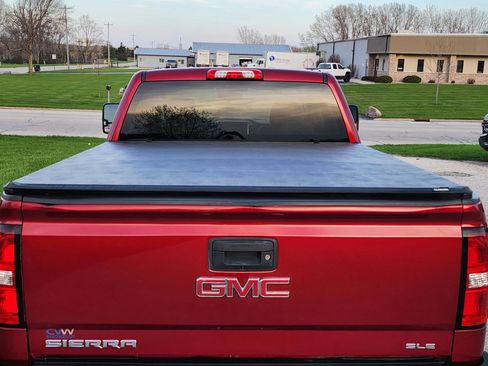 Used 2018 GMC Sierra 2500 SLE w/ HD SLE Preferred Plus Package AWD/4WD image 40