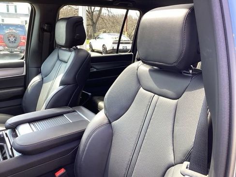 New 2026 Jeep Grand Wagoneer L Limited AWD/4WD image 27